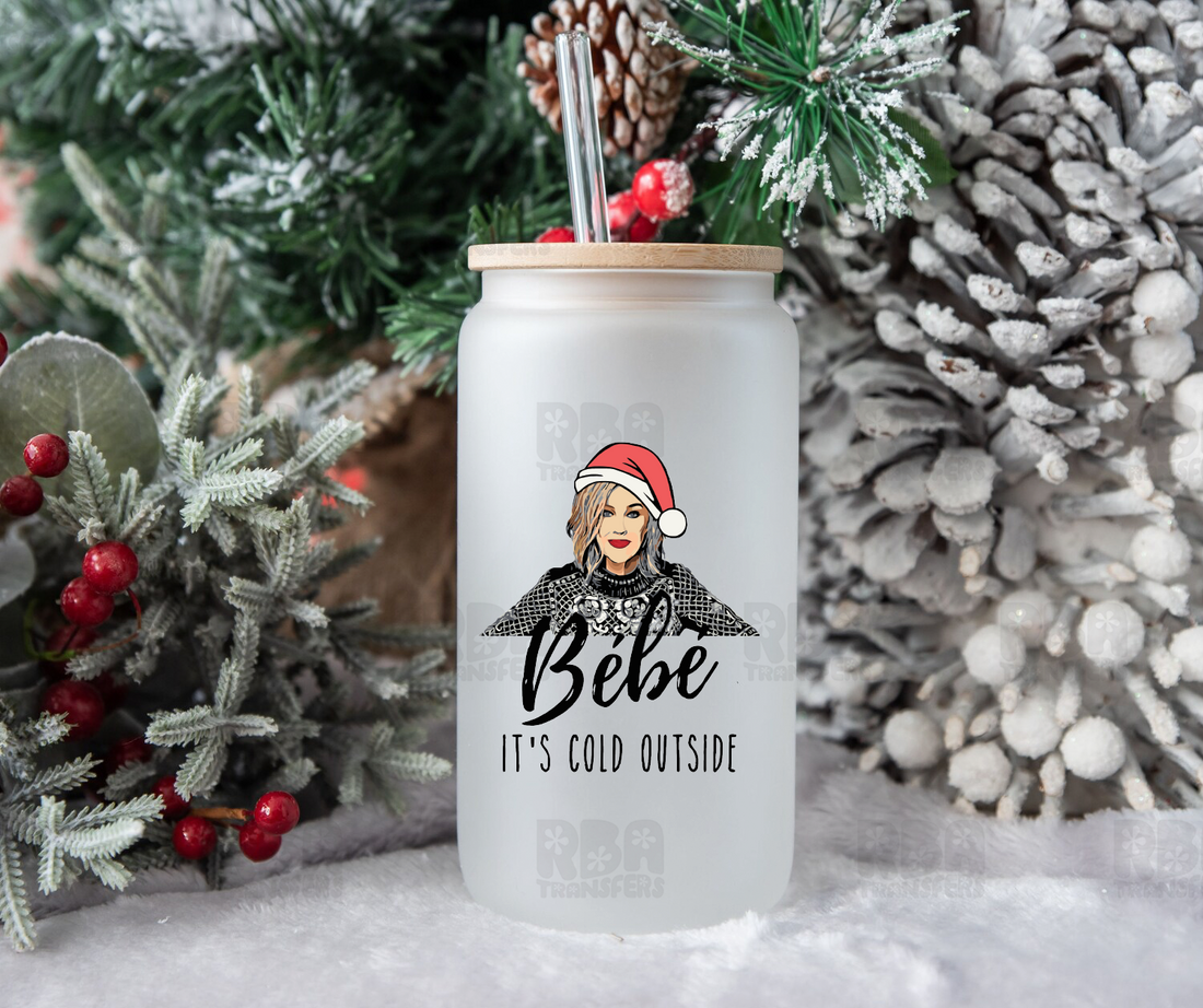 Bébé Il fait froid dehors UV DTF Autocollant